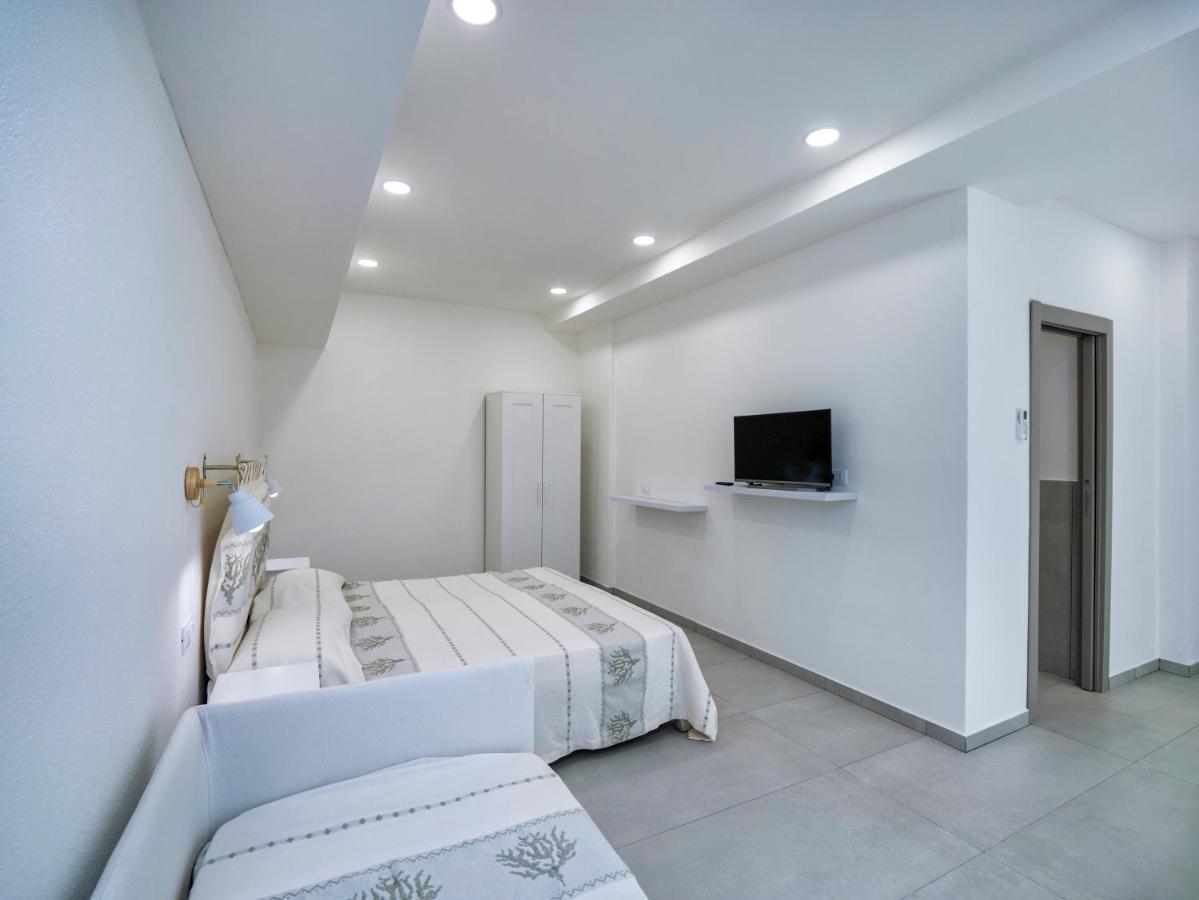 Aldo Moro Rooms Olbia Exterior photo