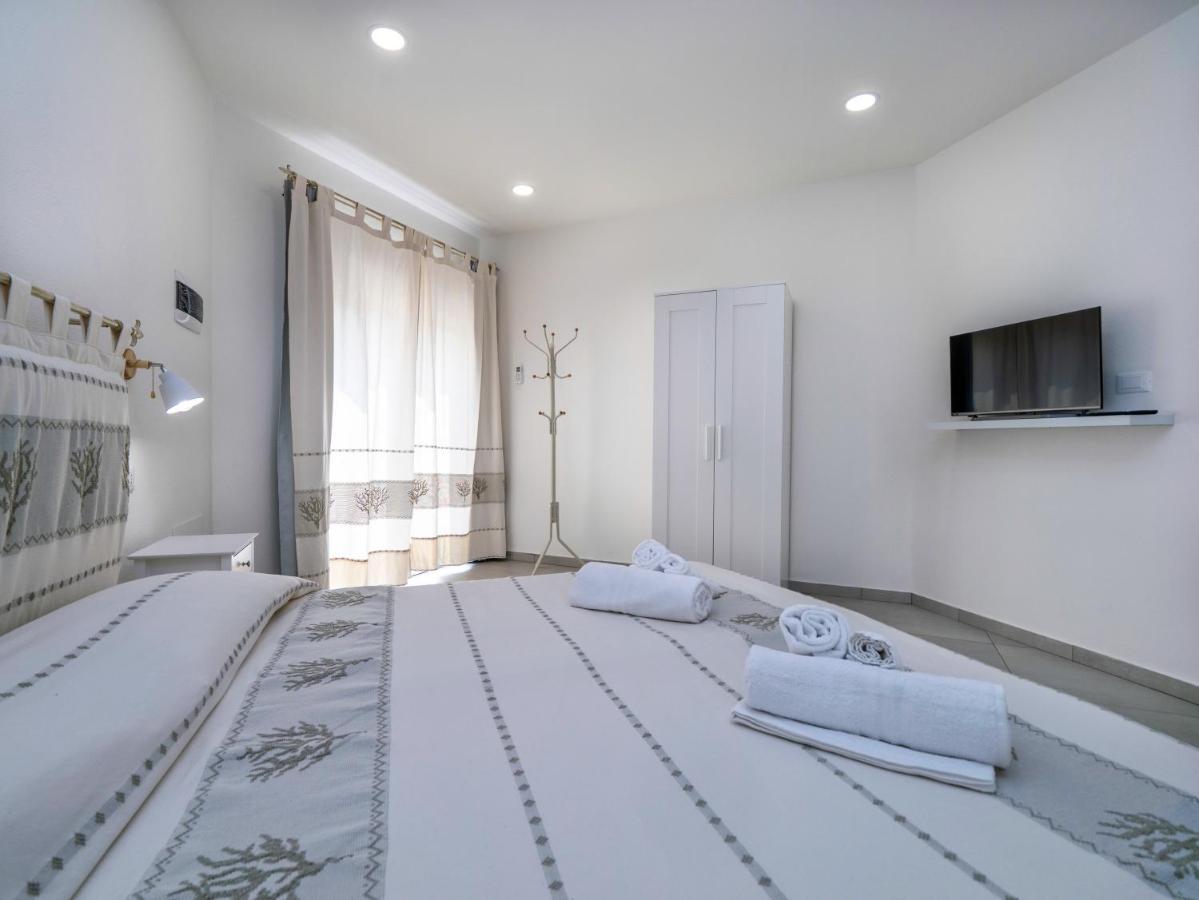 Aldo Moro Rooms Olbia Exterior photo