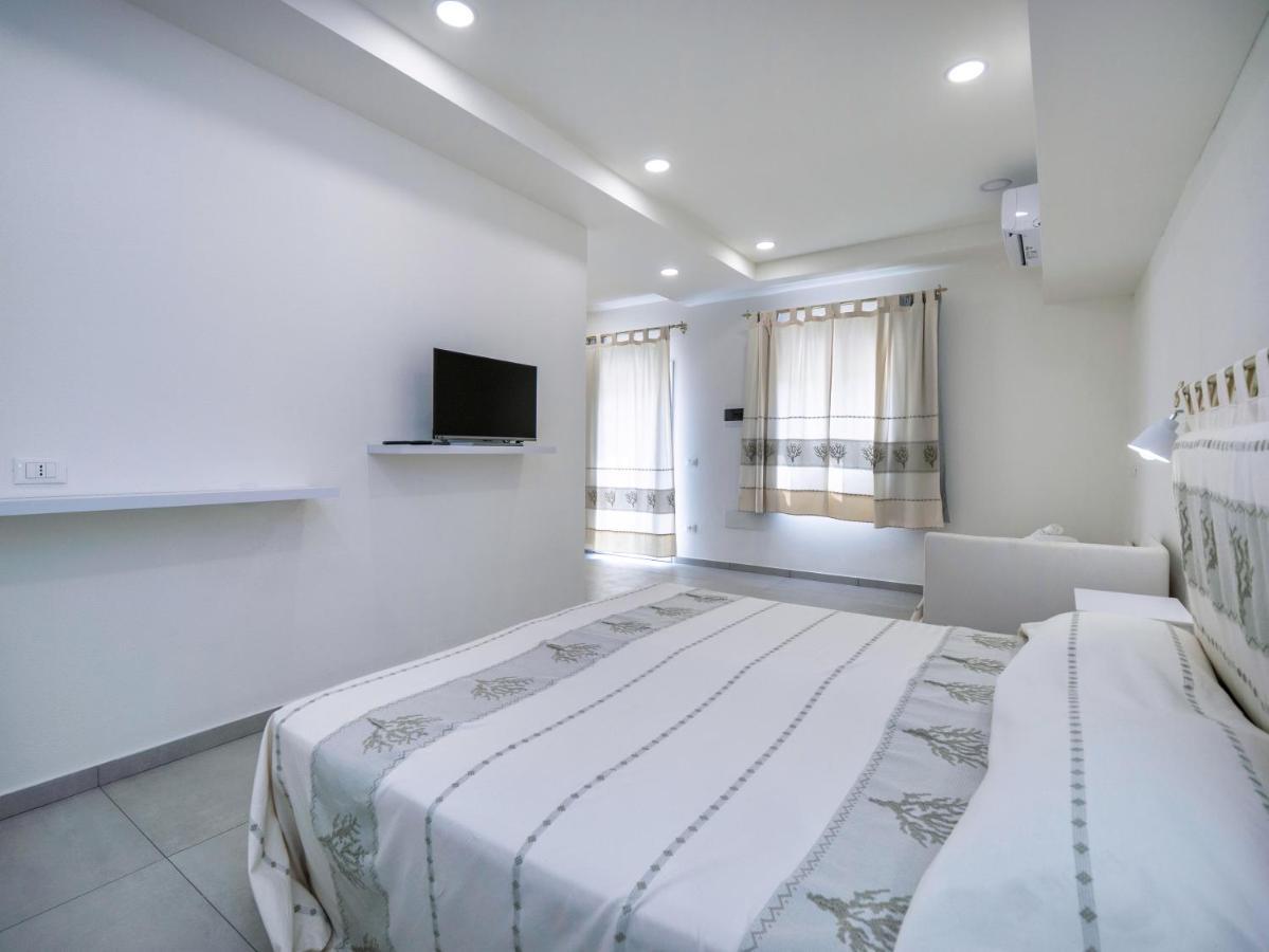 Aldo Moro Rooms Olbia Exterior photo